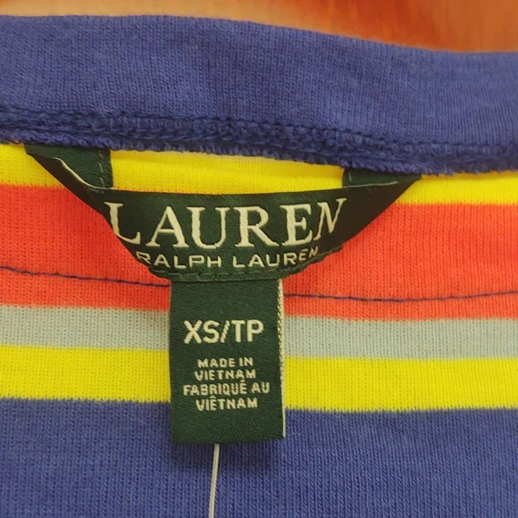 *SOLD* NWT LAUREN Top Size XS - Picture 6 of 7